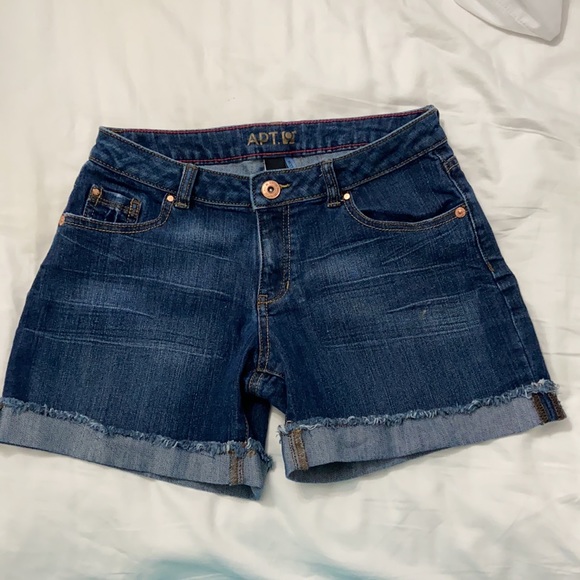 Jean Shorts - Picture 2 of 3